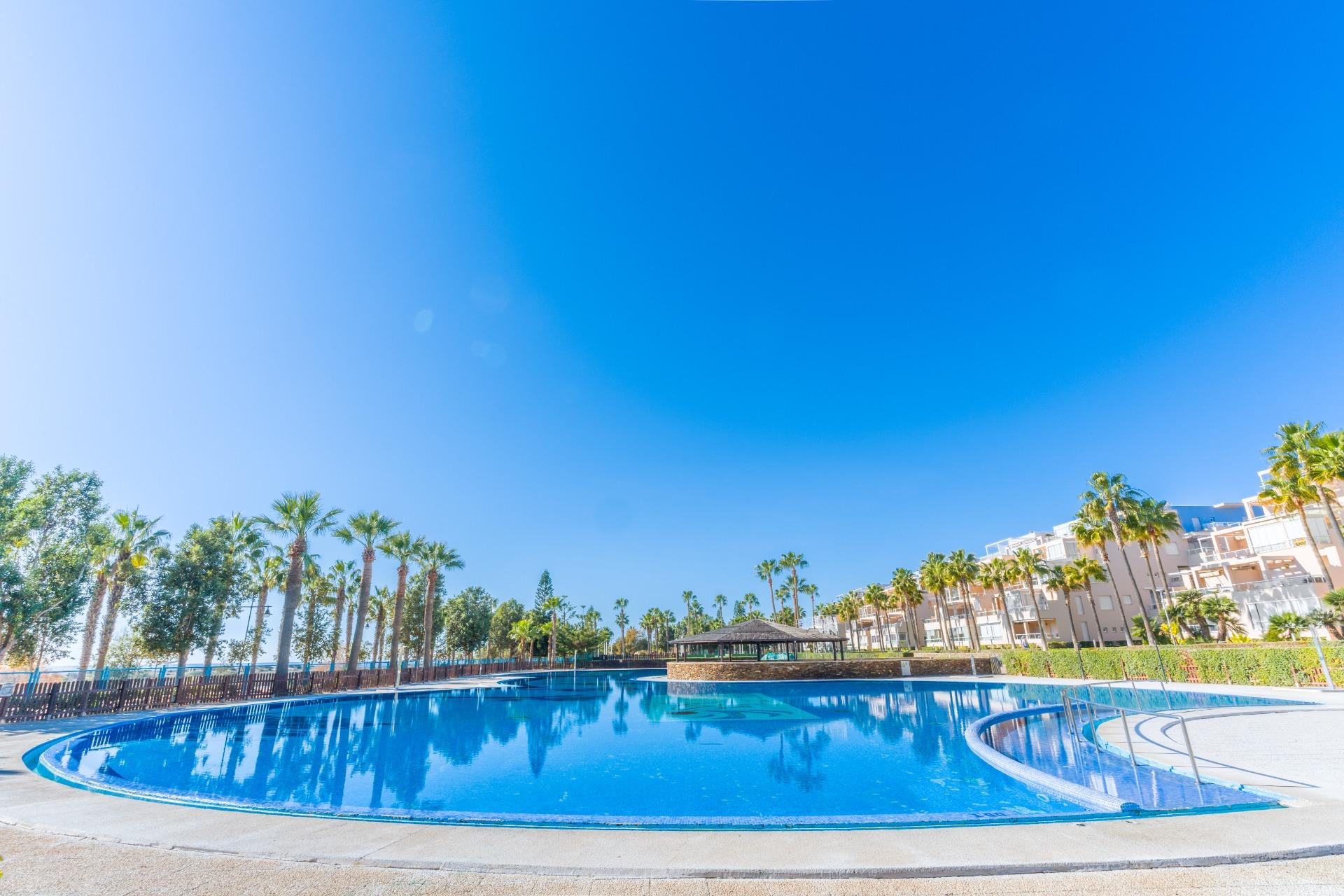 Bienvenidos al paraíso en Almerimar