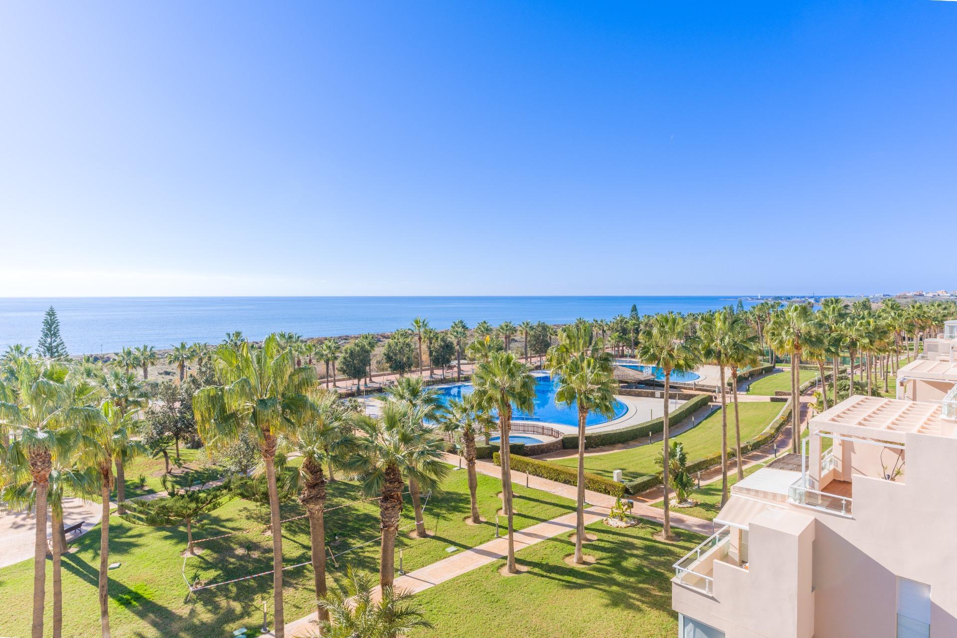 Bienvenidos al paraíso en Almerimar