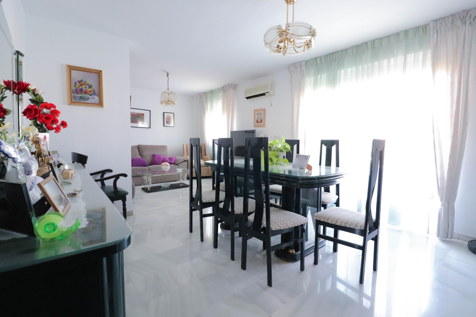 PISO EN ALQUILER – LARGA TEMPORADA   ZONA NUEVA ANDALUCÍA / AVENIDA MEDITERRÁNEO