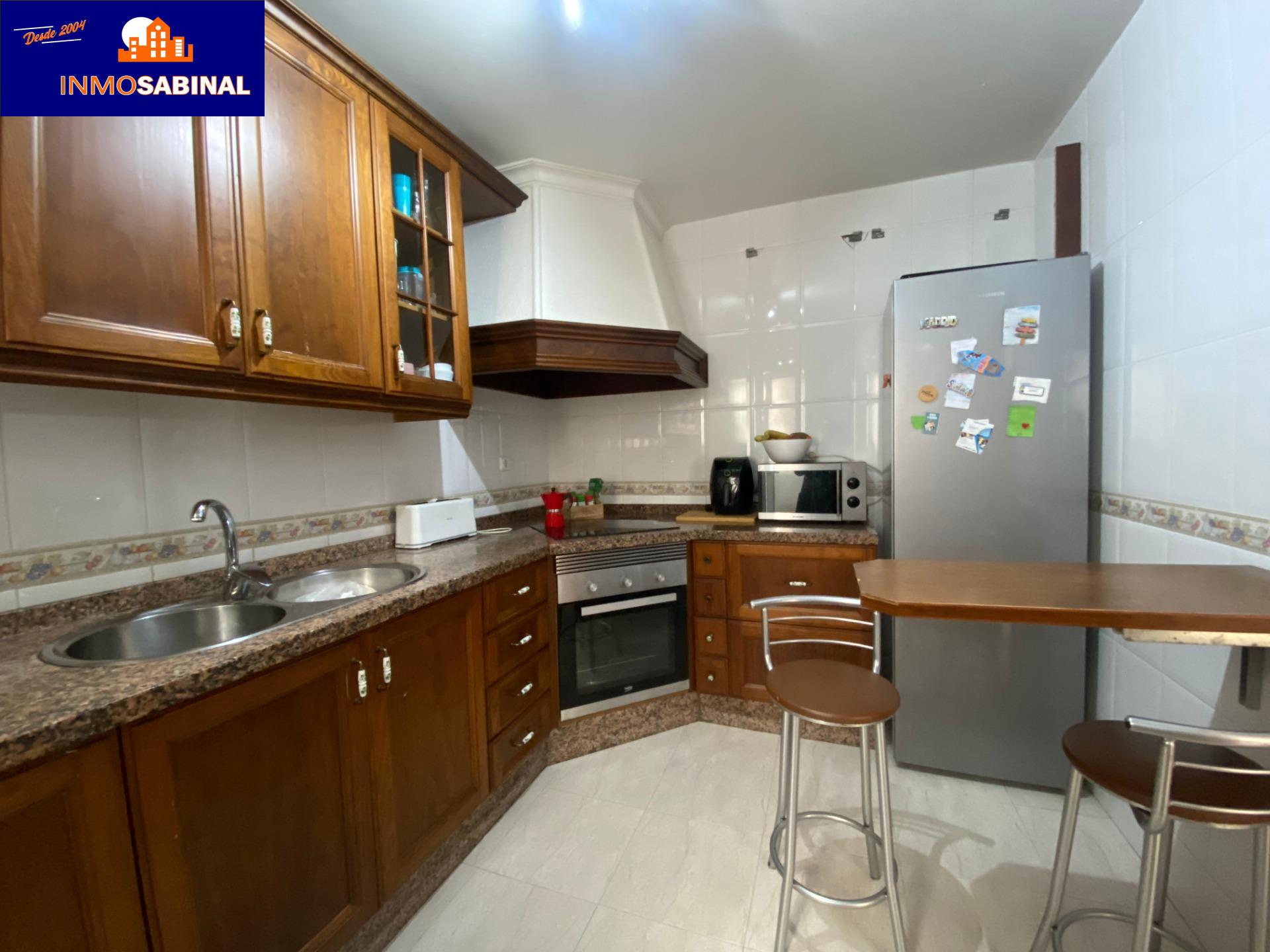 Acogedor Piso en Roquetas de Mar - Ideal para Entrar a Vivir