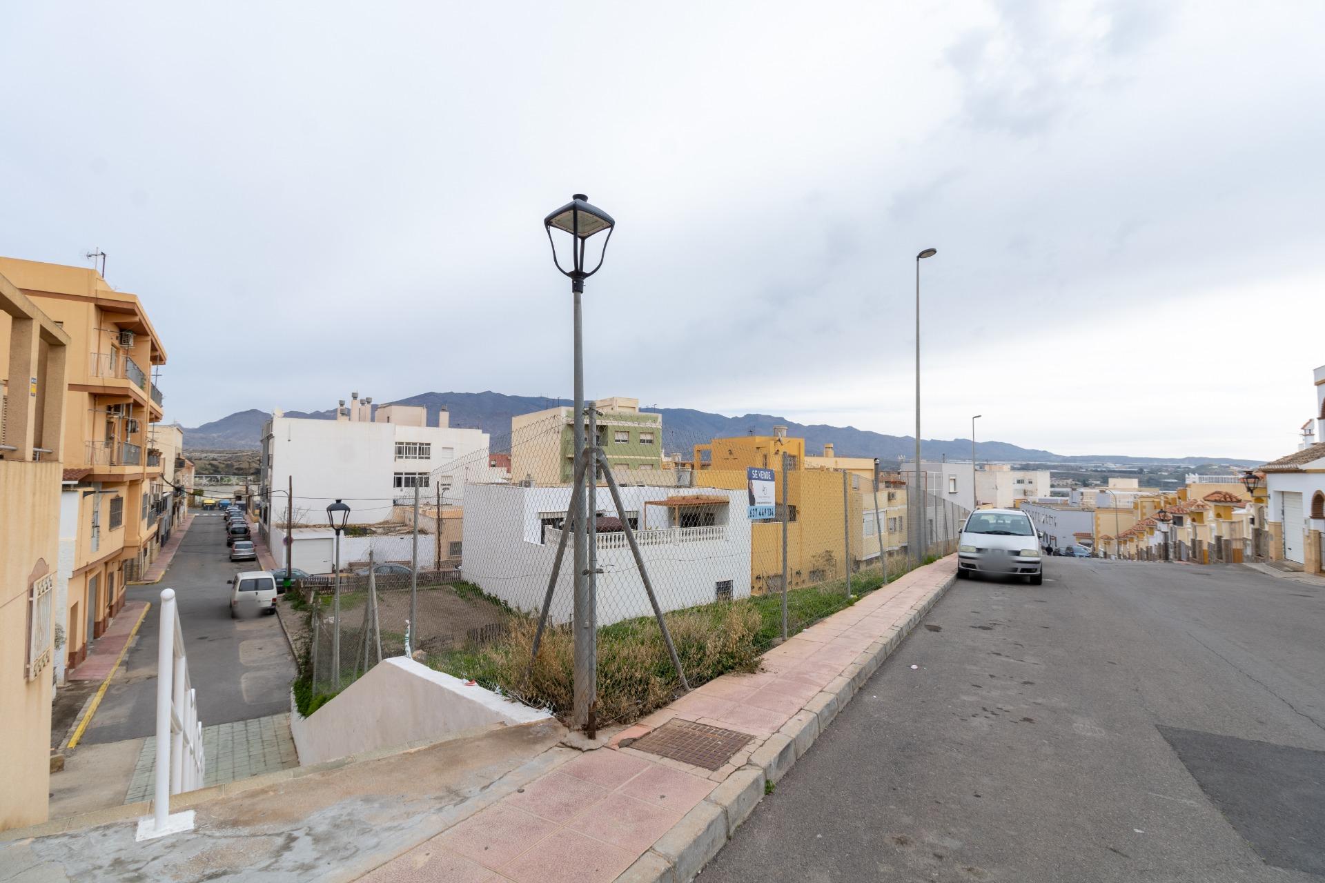 TERRENO URBANO EN BENAHADUX