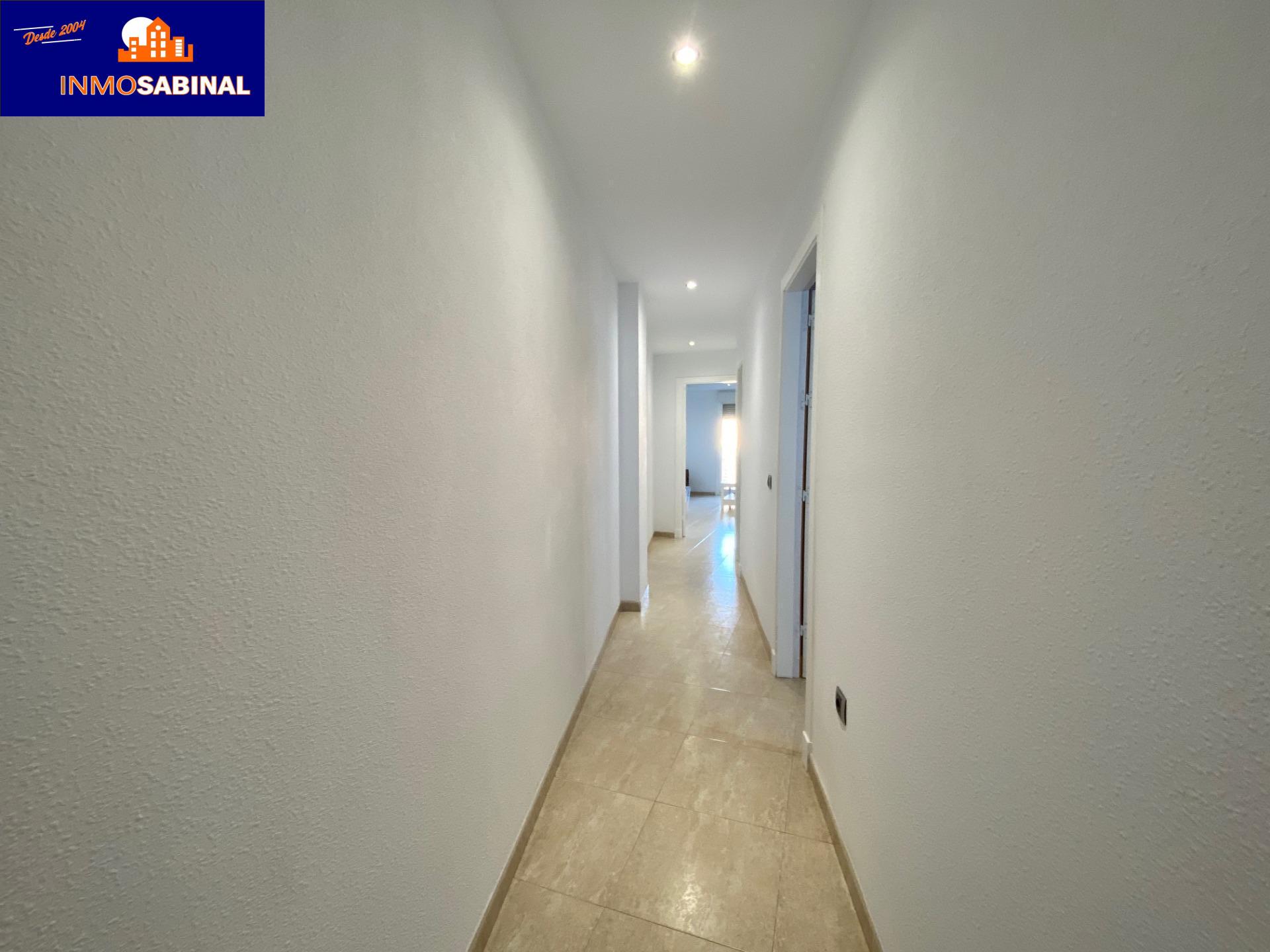 Piso en Venta en Aguadulce Sur – Ideal para Entrar a Vivir en Aguadulce Almeria foto 3 Piso en Venta en Aguadulce Sur - Ideal para Entrar a Vivir