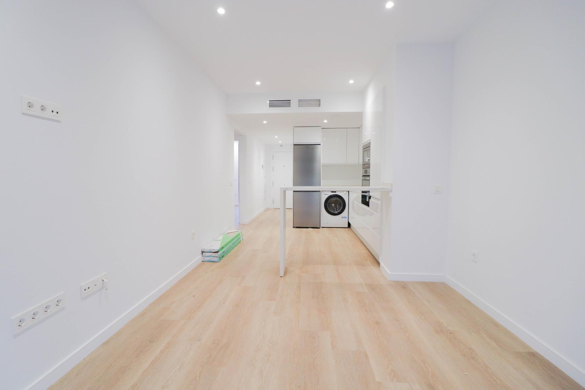 PISO A ESTRENAR EN ALQUILER – ZONA PLAZA DE TOROS en Almeria foto 3 PISO A ESTRENAR EN ALQUILER – ZONA PLAZA DE TOROS