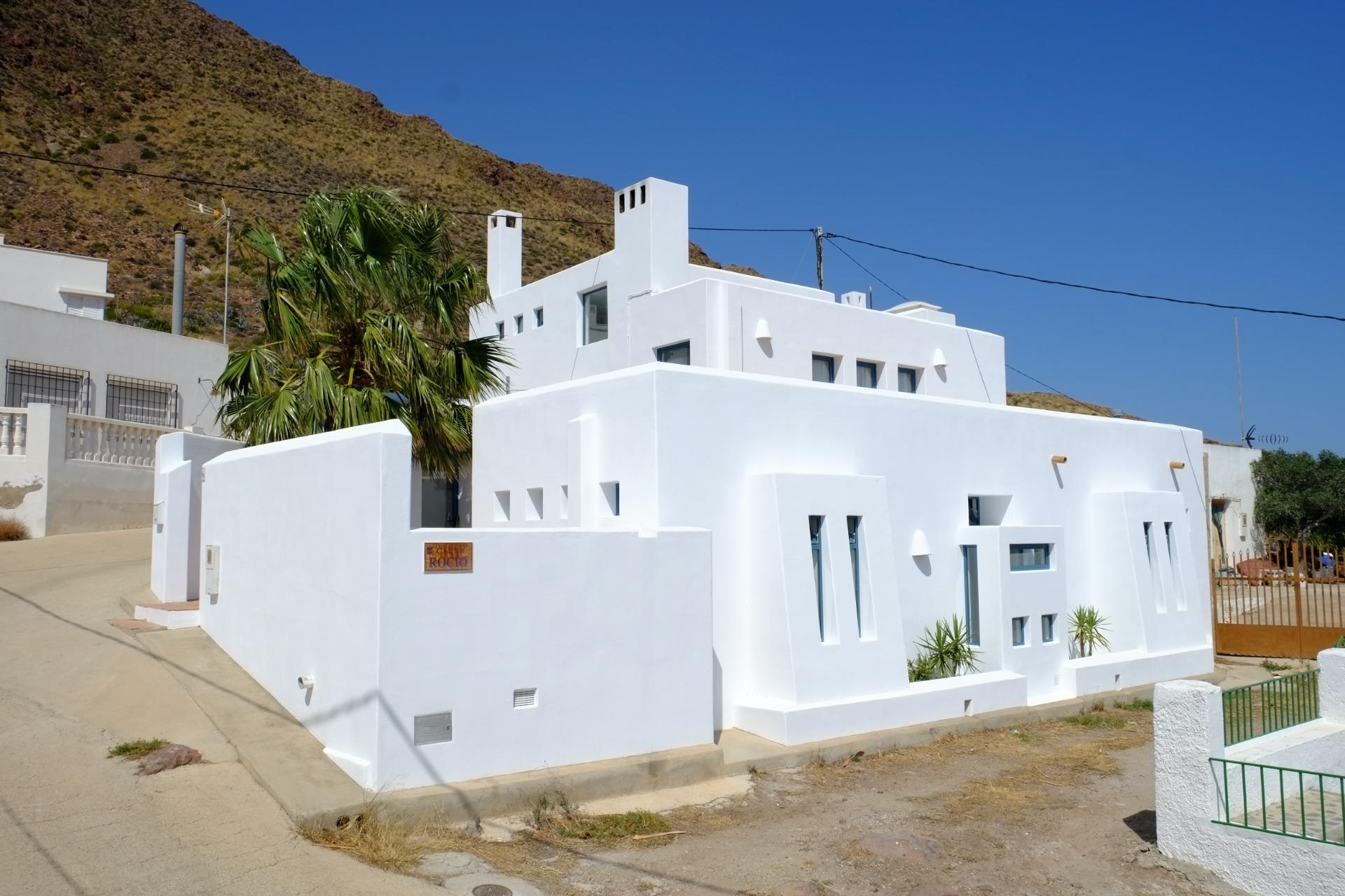 Un refugio de paz donde el desierto se encuentra con el mar