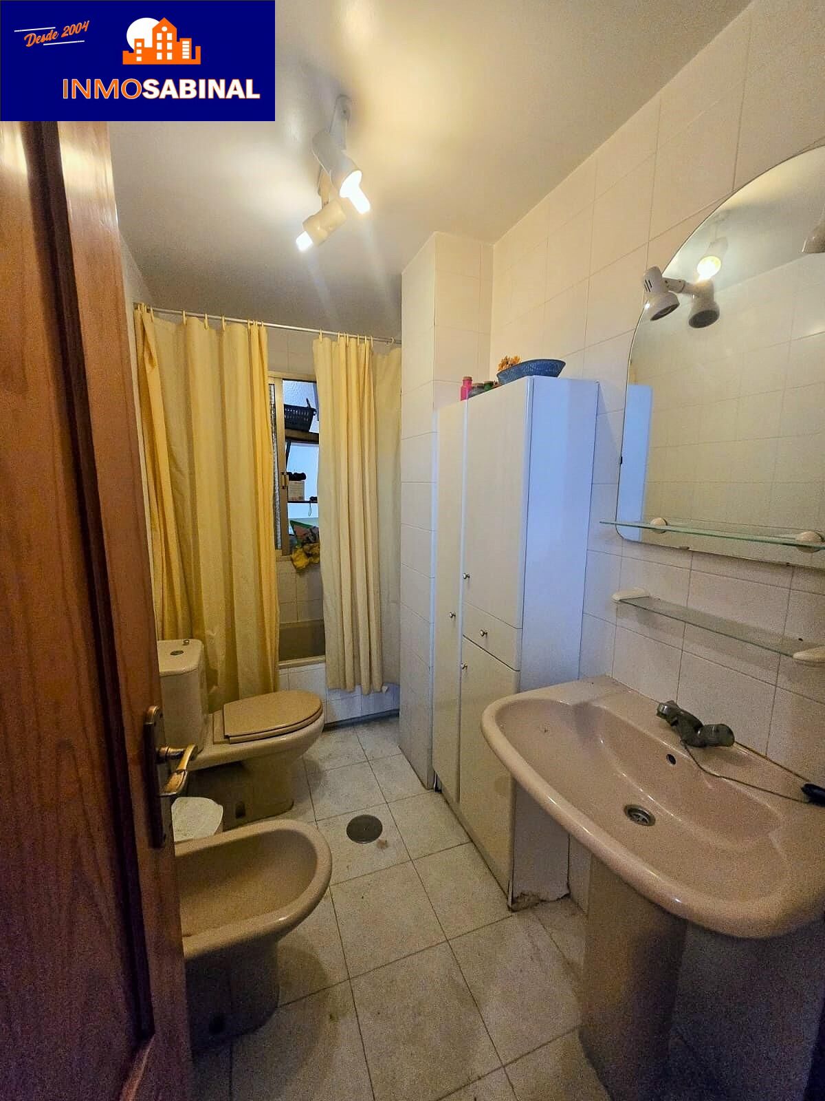 Amplio y luminoso piso en el centro de Roquetas de Mar