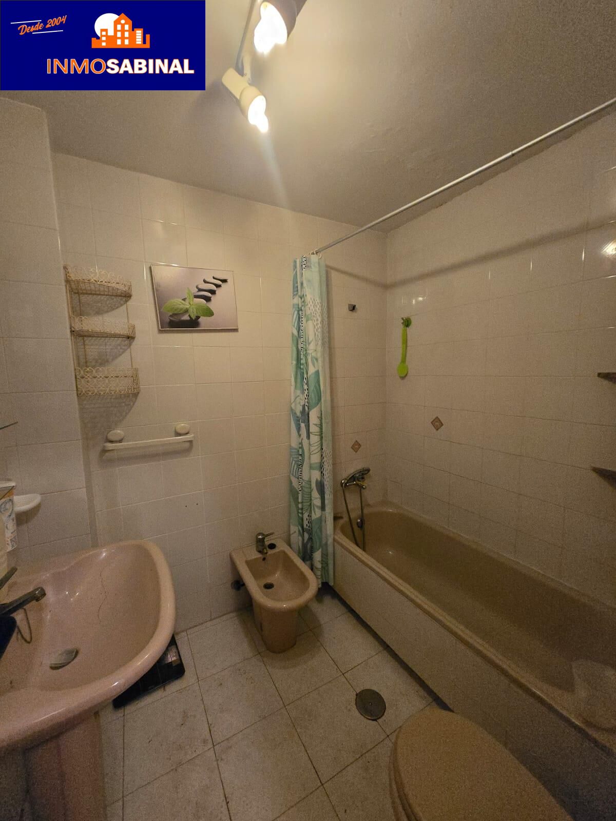 Amplio y luminoso piso en el centro de Roquetas de Mar