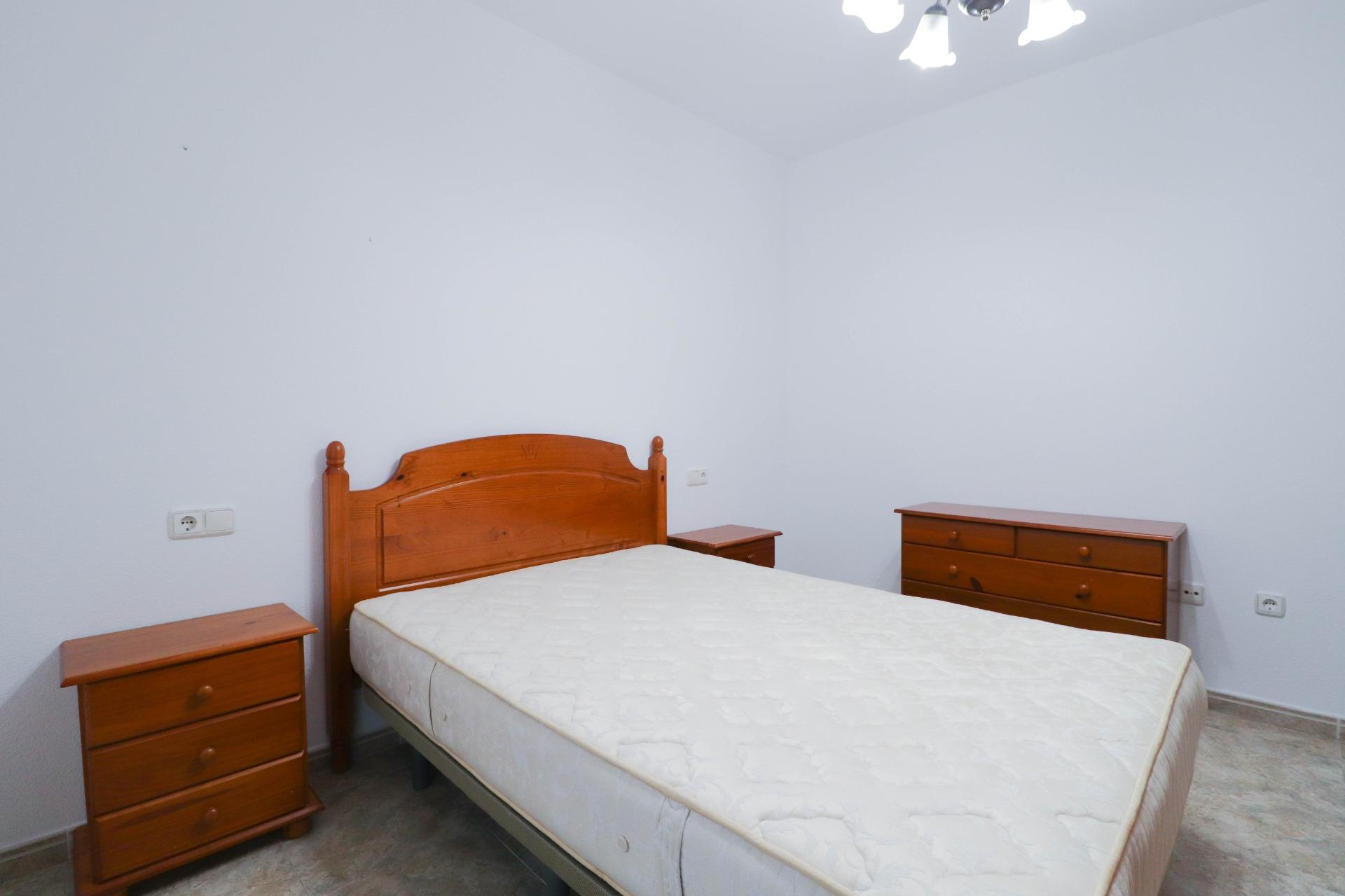 ALQUILER LARGA TEMPORADA + GARAJE INCLUIDO – ZONA ALCAMPO / CALLE ITALIA (ALMERÍA) en Almeria foto 5 ALQUILER LARGA TEMPORADA + GARAJE INCLUIDO – ZONA ALCAMPO / CALLE ITALIA (ALMERÍA)