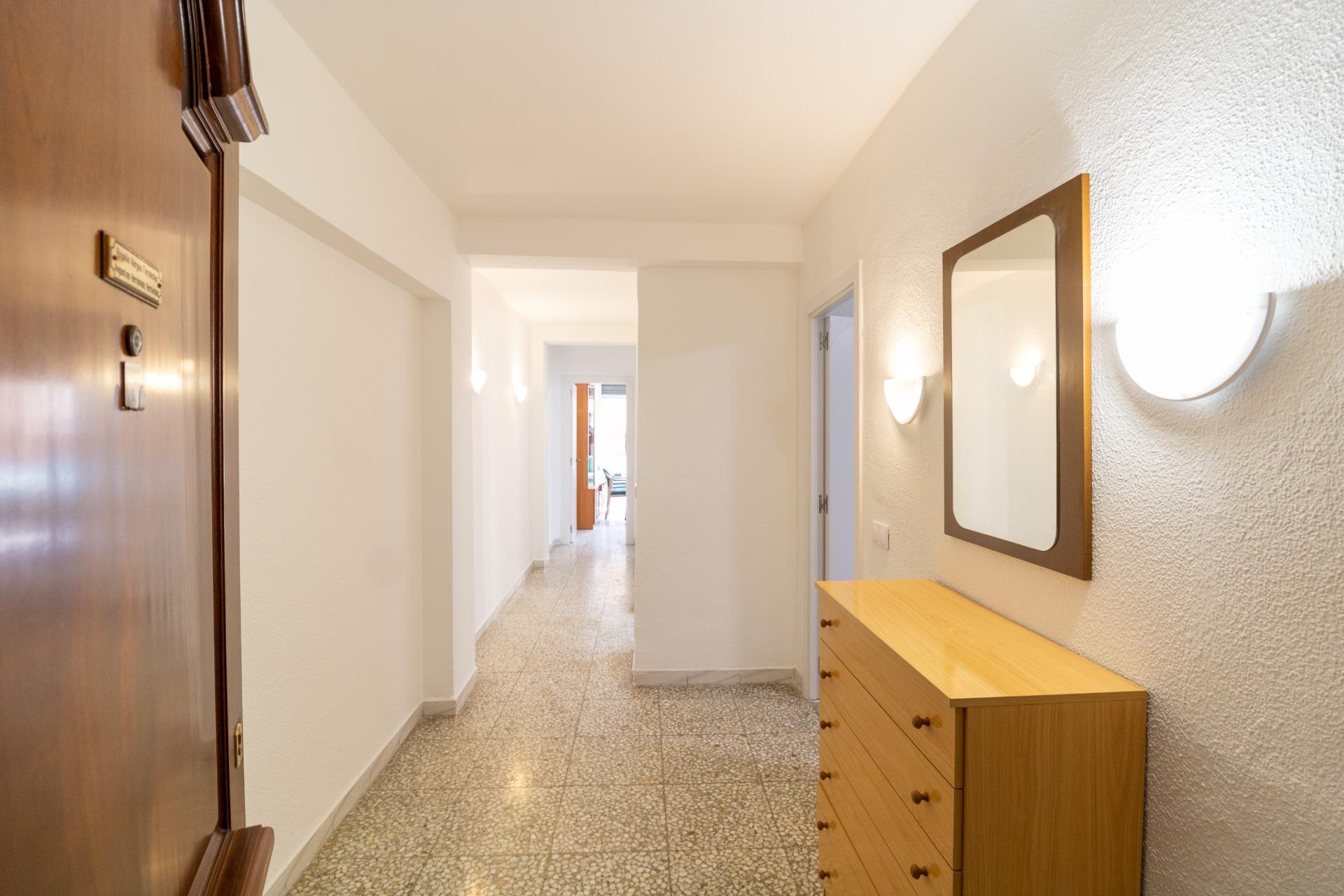 BONITO PISO EN ALMERÍA- ZONA MOLINOS