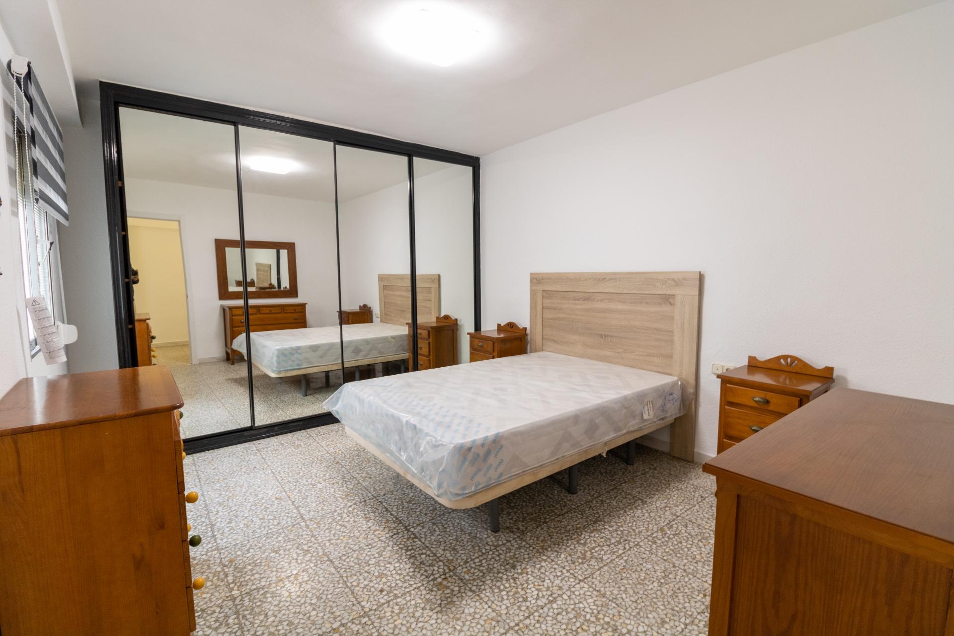 BONITO PISO EN ALMERÍA- ZONA MOLINOS