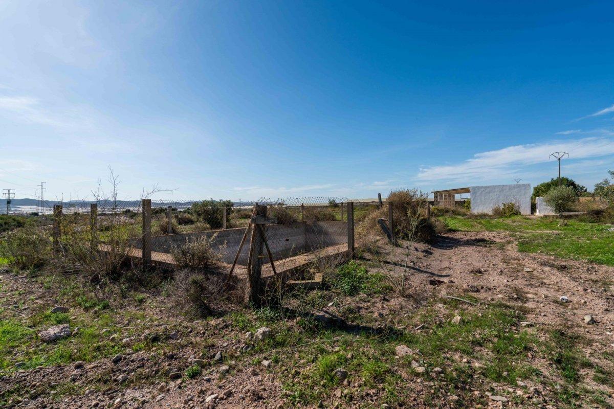 Se Vende Terreno en San Isidro - Nijar