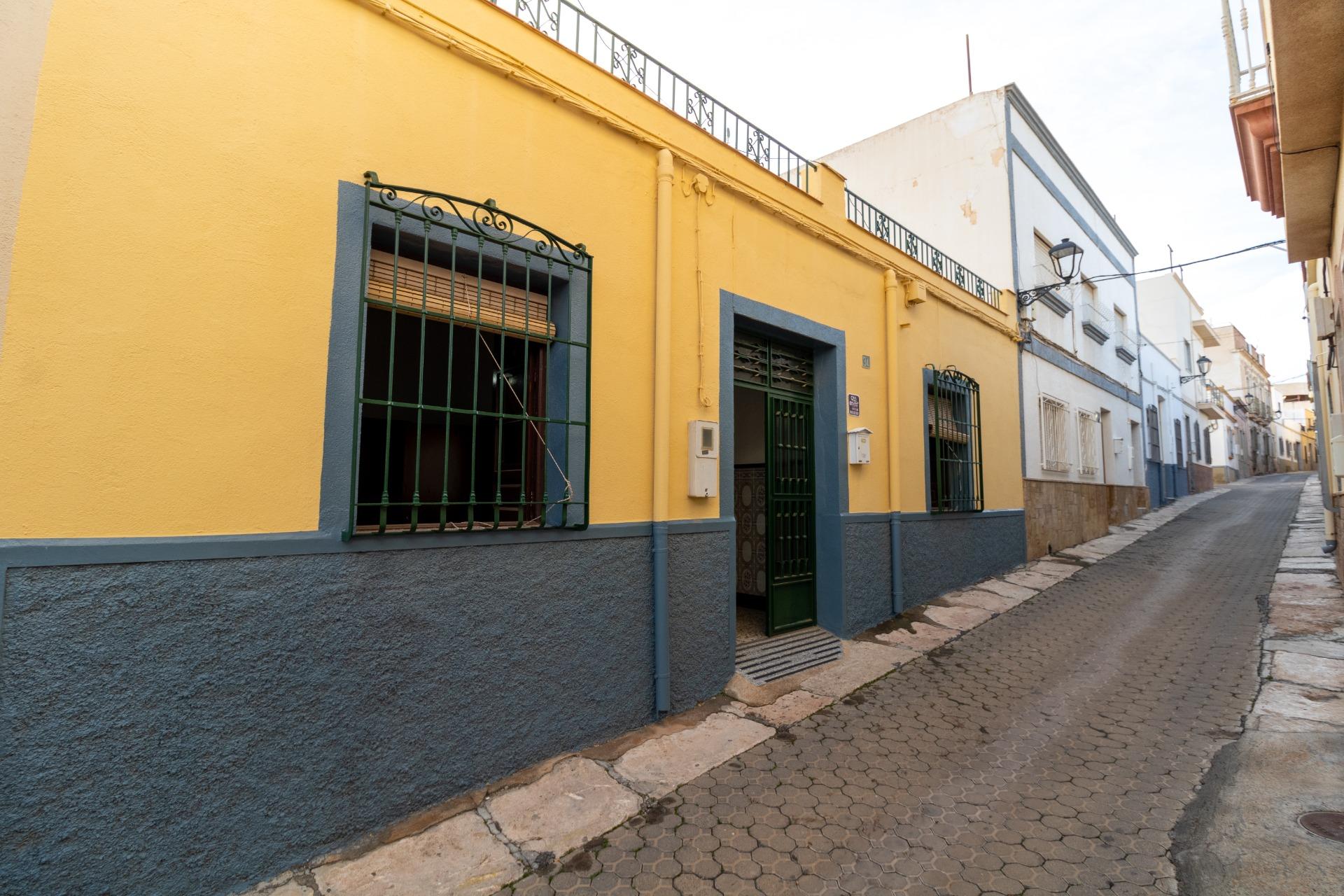 CASA EN ALHAMA DE ALMERÍA