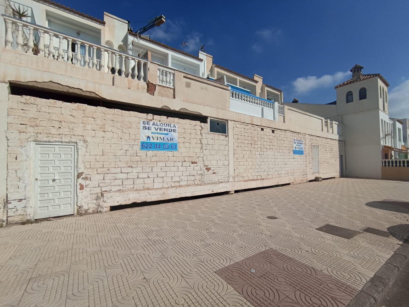 LOCAL COMERCIAL EN PRIMERA LINEA