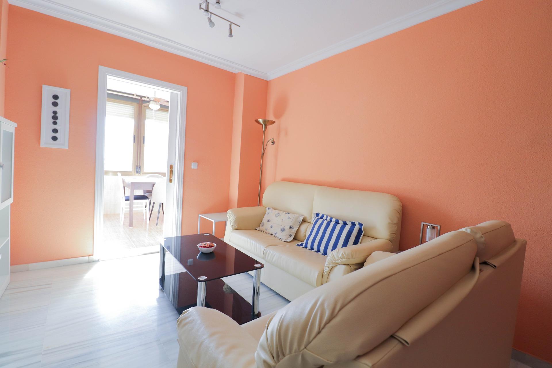 Piso en Alquiler para Temporada Escolar en Aguadulce Sur