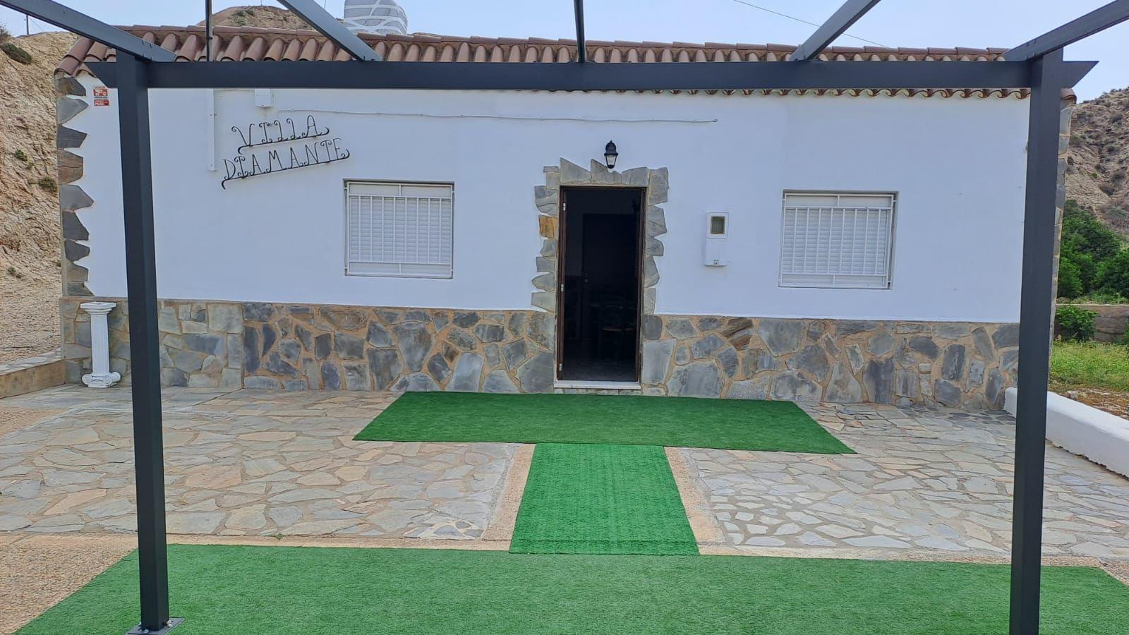 Se vende Terreno  en Gador