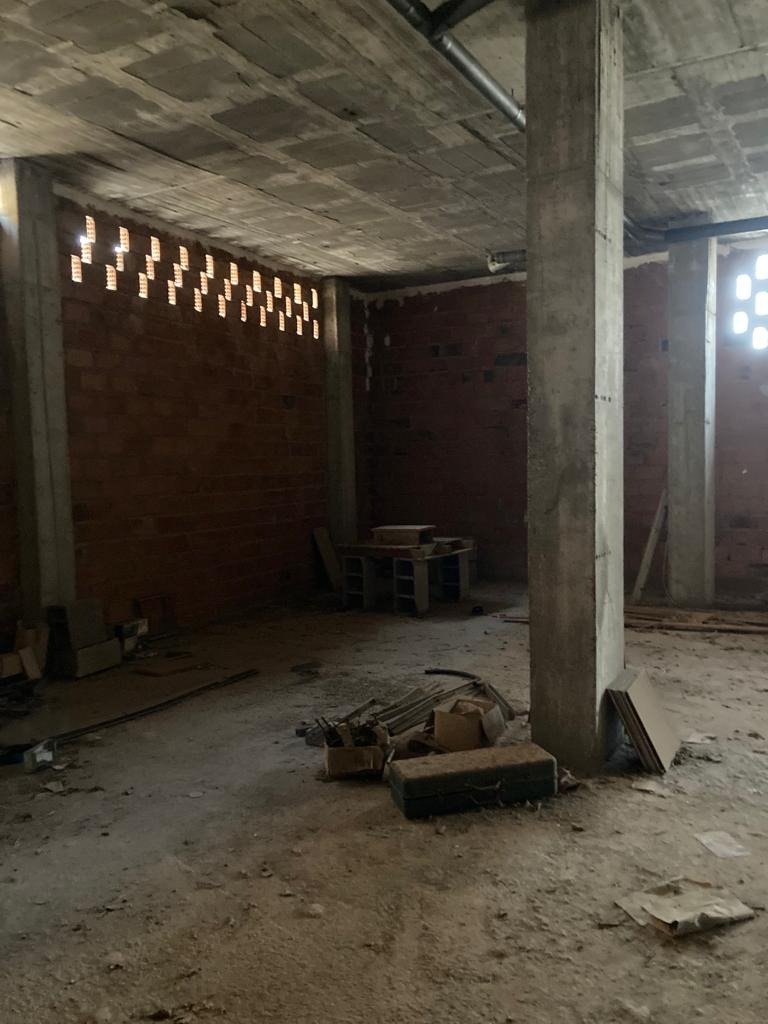 AMPLIO LOCAL COMERCIAL EN URBANIZACION DE ROQUETAS DE MAR en Roquetas de Mar foto 4 AMPLIO LOCAL COMERCIAL EN URBANIZACION DE ROQUETAS DE MAR