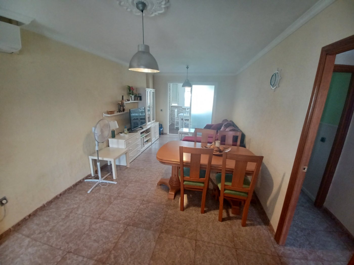 SE ALQUILA VIVIENDA DE 2 HABITACIONES CON GARAJE EN RETAMAR PARA TEMPORADA ESCOLAR en Almeria foto 5 SE ALQUILA VIVIENDA DE 2 HABITACIONES CON GARAJE EN RETAMAR PARA TEMPORADA ESCOLAR