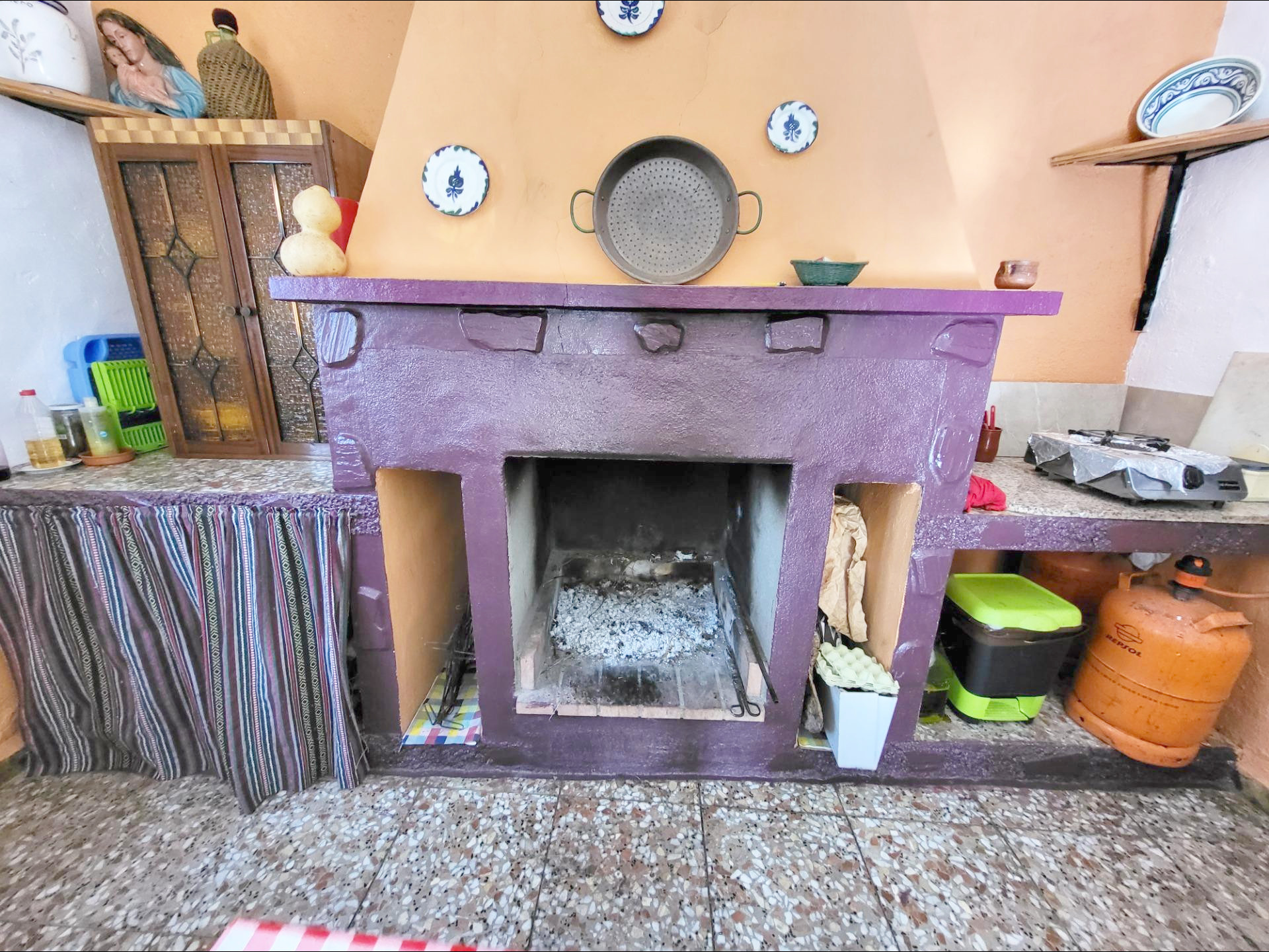 SE VENDE PARCELA CON ALMACEN EN ZONA CAMPILLO DE ABRUCENA