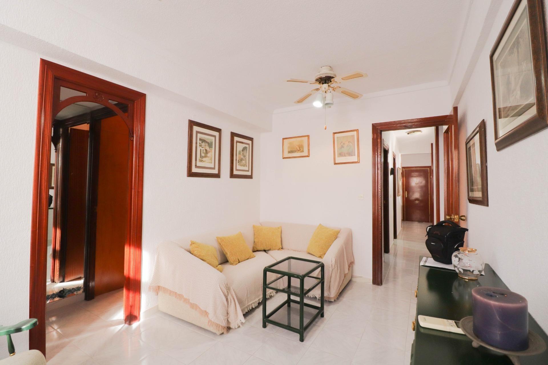 ALQUILER EN EL CENTRO DE ALMERIA PARA CORTA Y LARGA ESTANCIA en Almeria foto 2 ALQUILER EN EL CENTRO DE ALMERIA PARA CORTA Y LARGA ESTANCIA