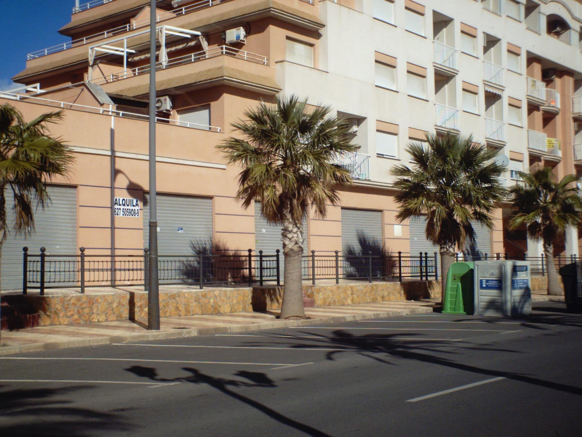 Local comercial en la Urbanización