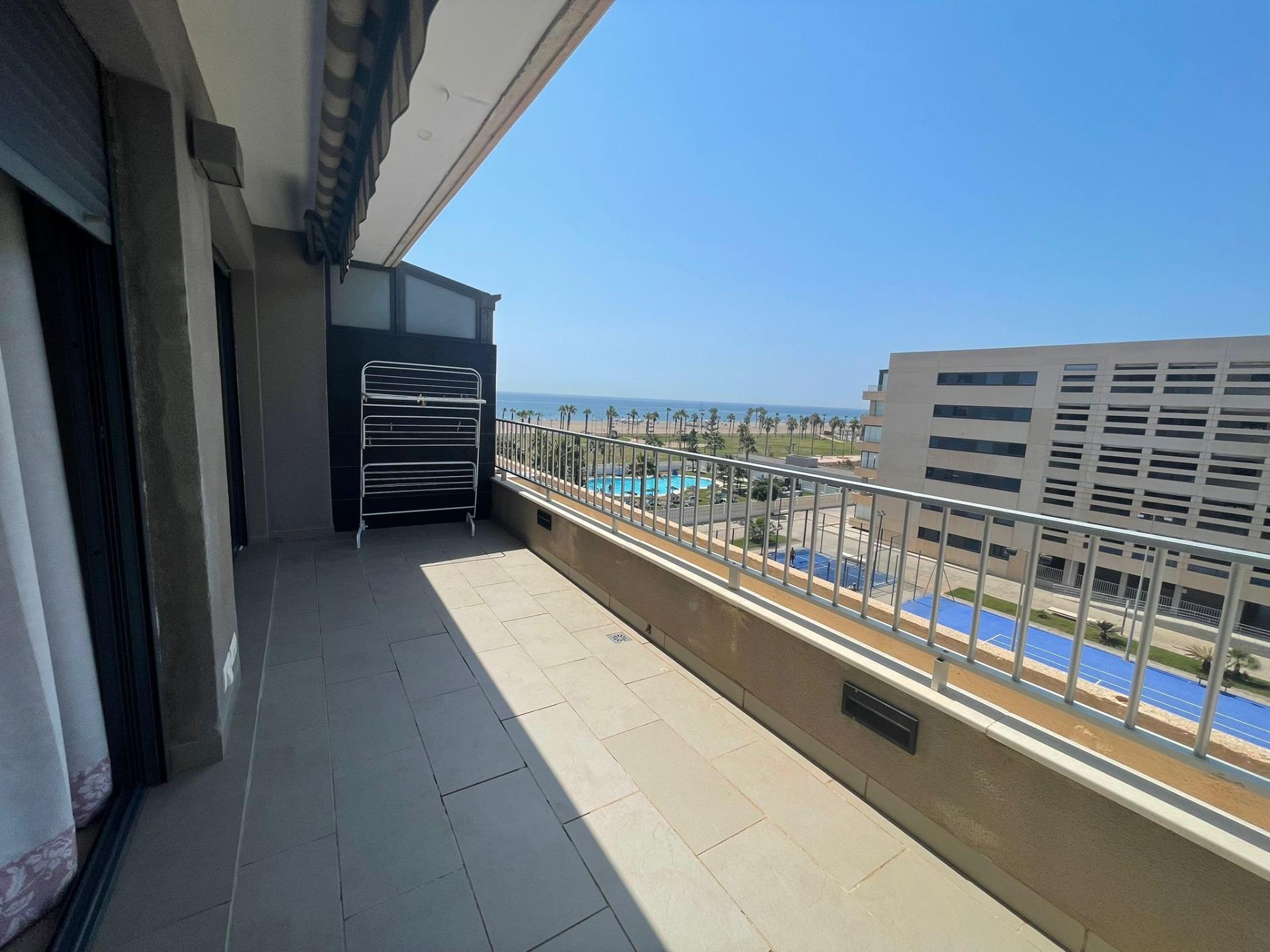 Maravilloso piso en residencial de lujo