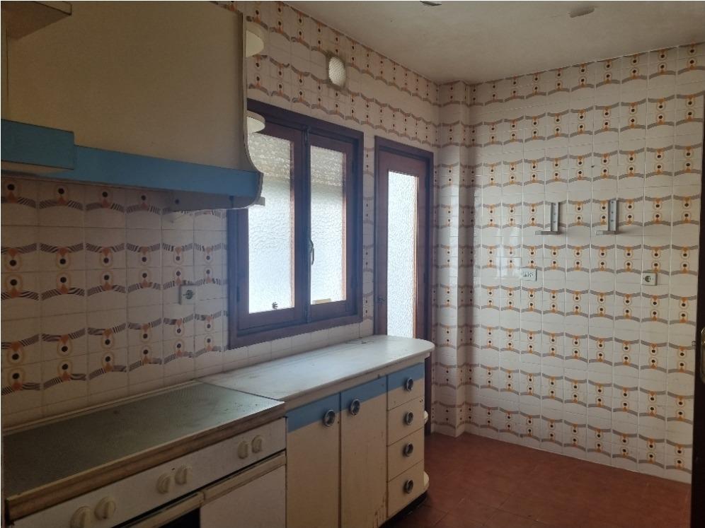 SE VENDE PISO DE 3 HABITACIONES EN HUERCAL DE ALMERIA DE ENTIDAD FINANCIERA