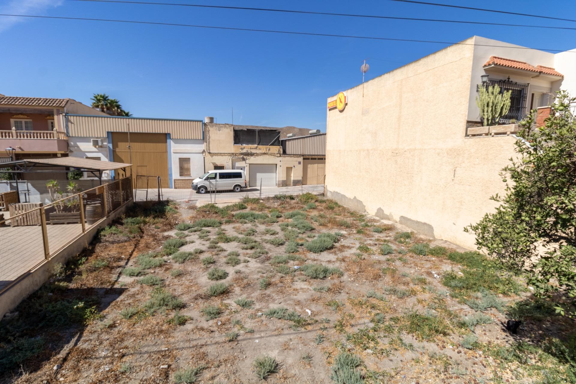 TERRENO URBANO EN RIOJA