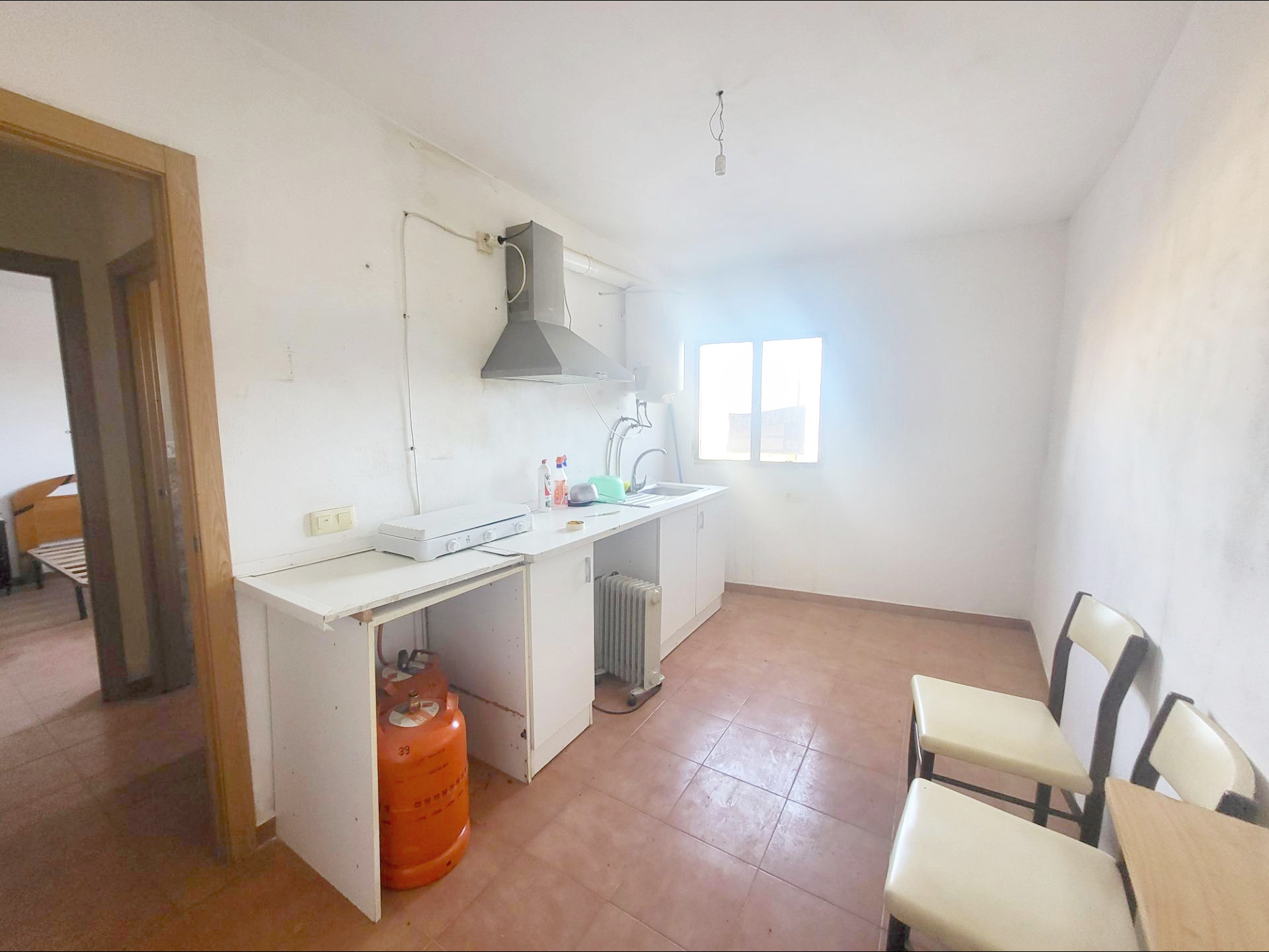 VIVIENDA EN VENTA EN ABRUCENA CON POSIBILIDAD DE HACER 5 VIVIENDAS