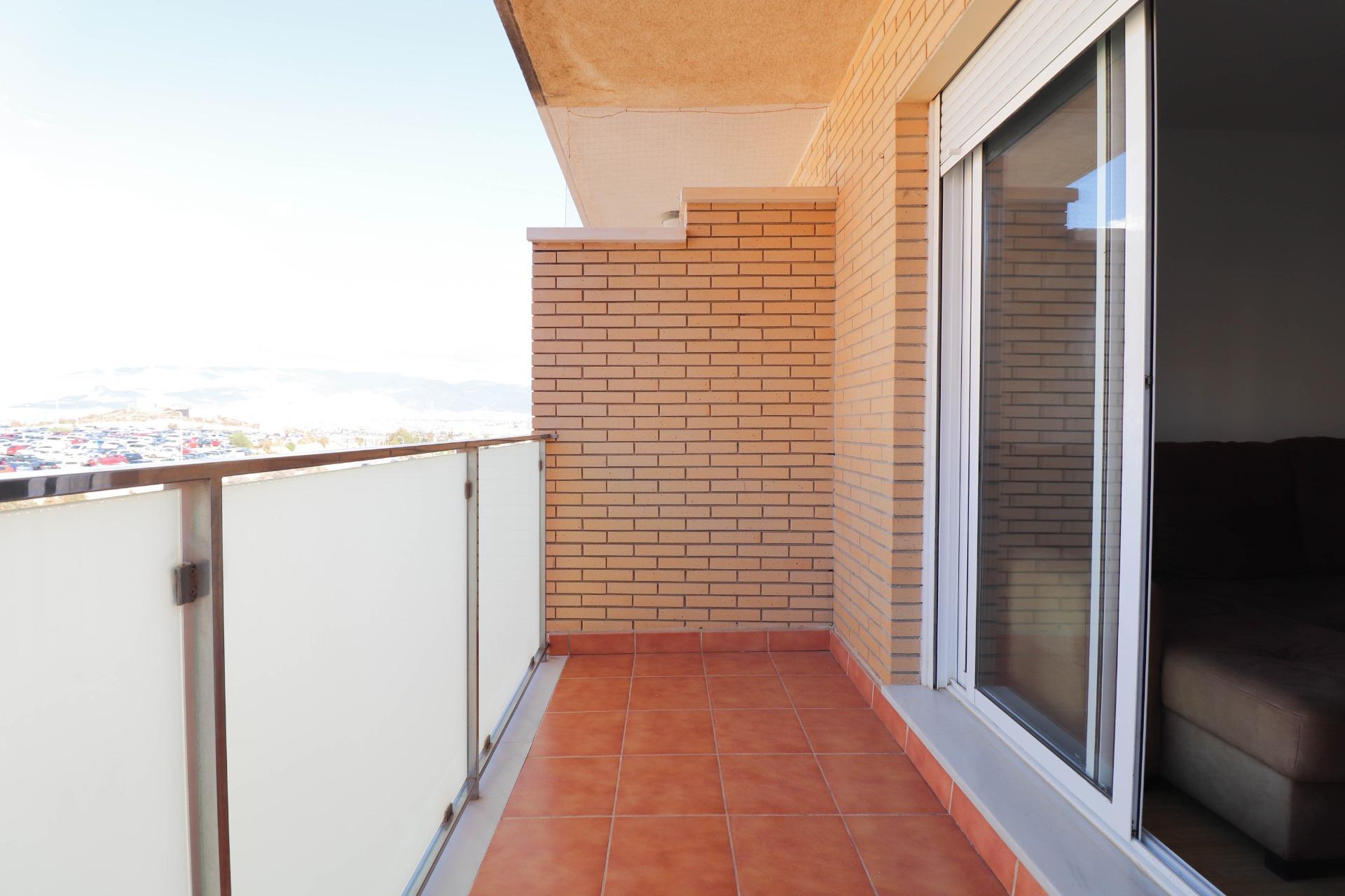 ¡Ático Dúplex con Gran Terraza en Villablanca – Torrecárdenas! ¡Con garaje y trastero!