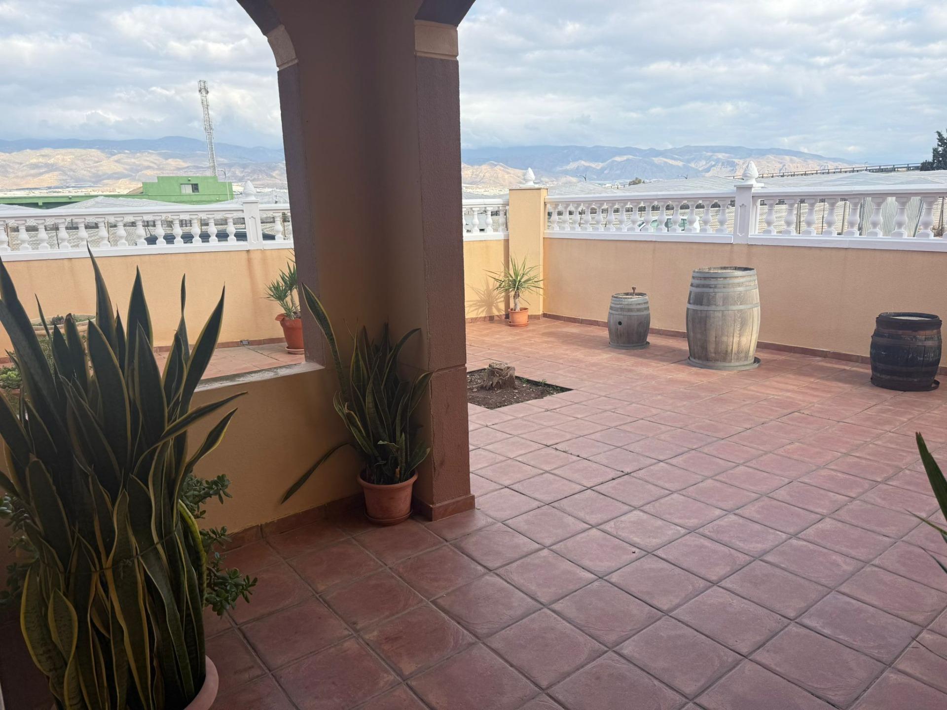 DÚPLEX EN VENTA EN LA ROCALLA