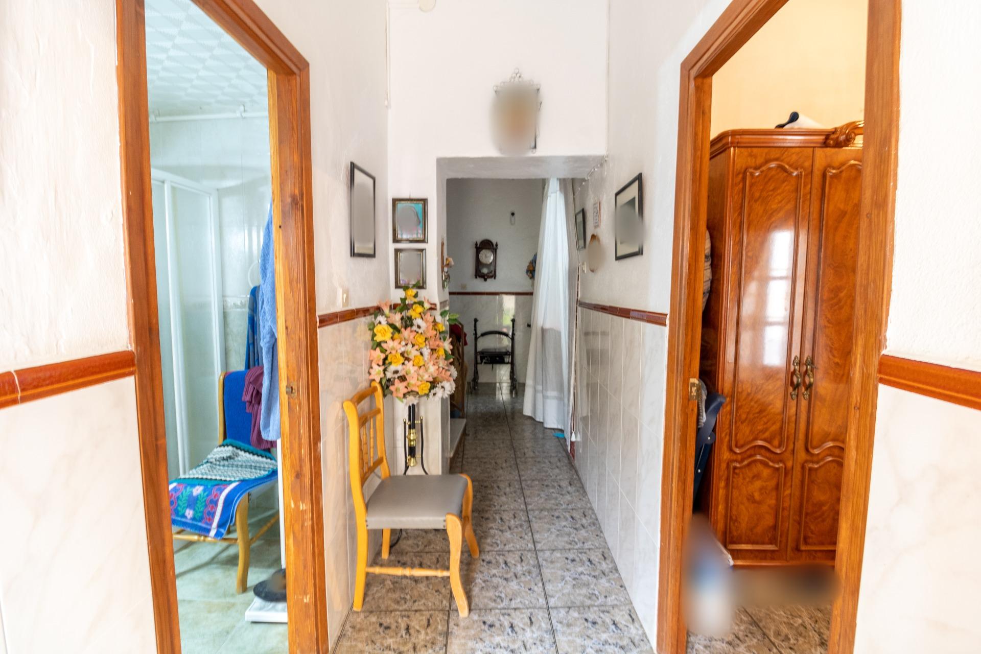 CASA DE DOS PLANTAS EN SANTA FE DE MONDÚJAR