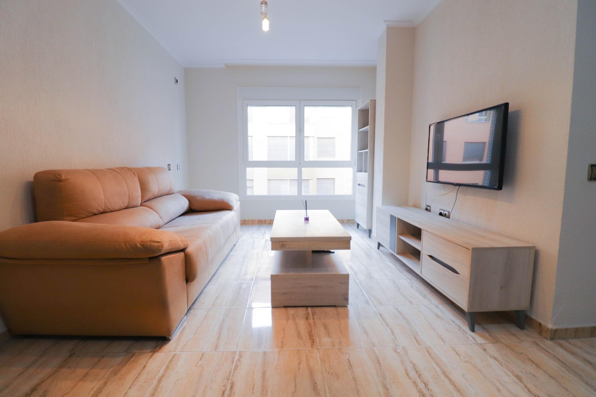 ¡ALQUILER DE LARGA TEMPORADA DISPONIBLE EN CIUDAD JARDIN– ALMERÍA!