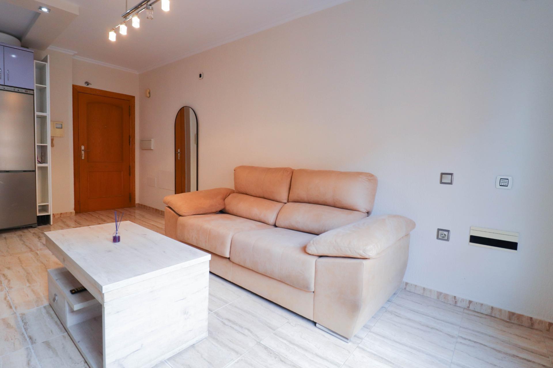 ¡ALQUILER DE LARGA TEMPORADA DISPONIBLE EN CIUDAD JARDIN– ALMERÍA!