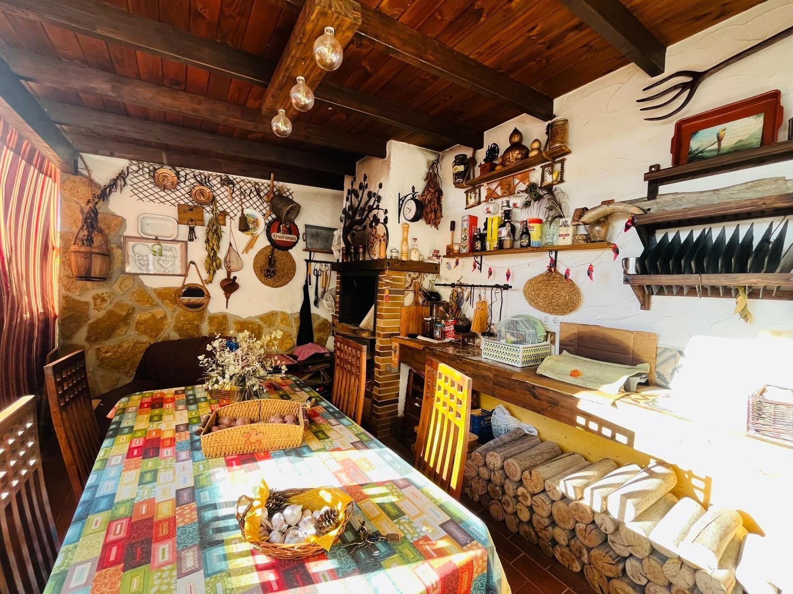 Amplio Duplex en Carretera la Mojonera