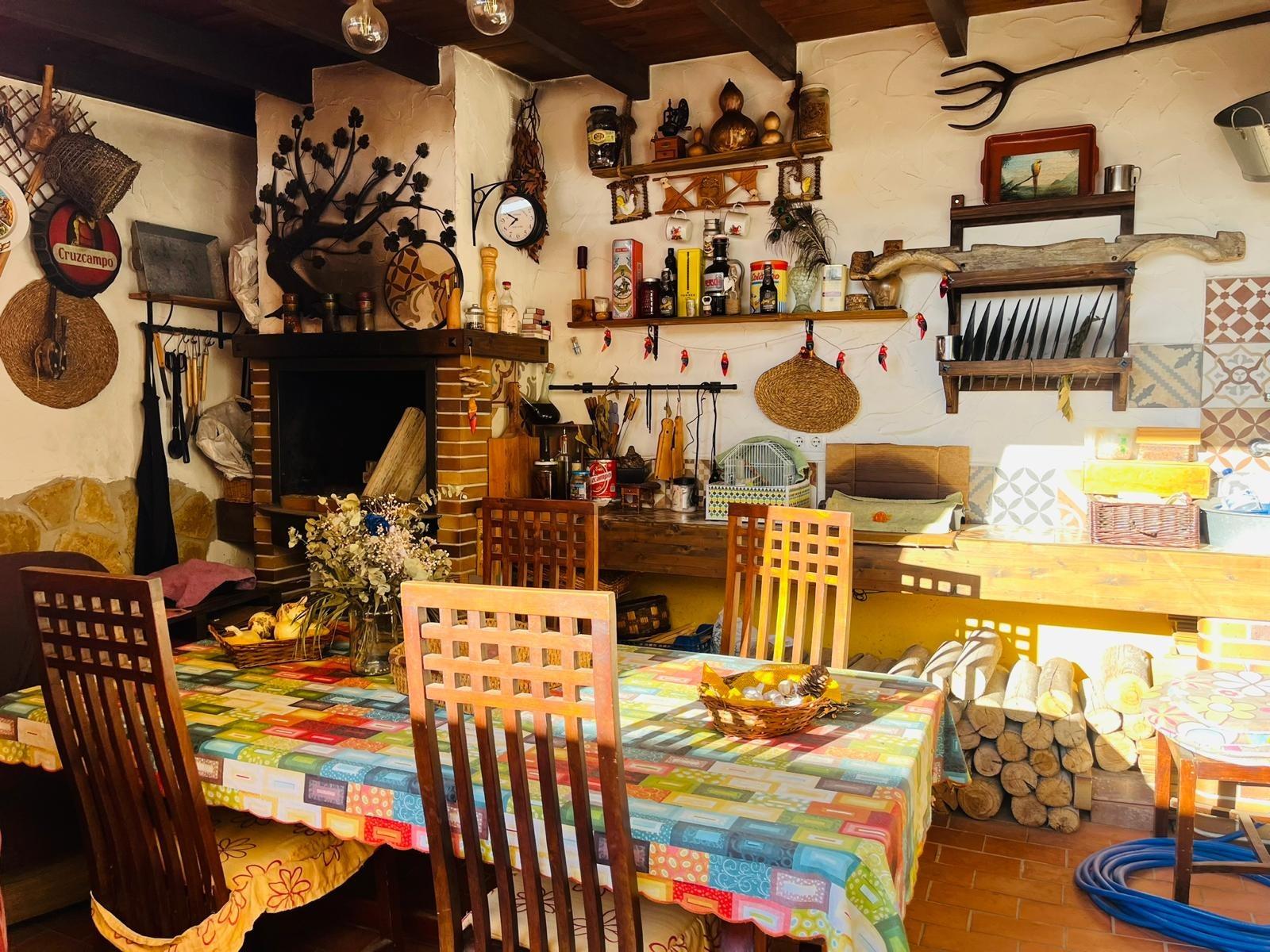 Amplio Duplex en Carretera la Mojonera