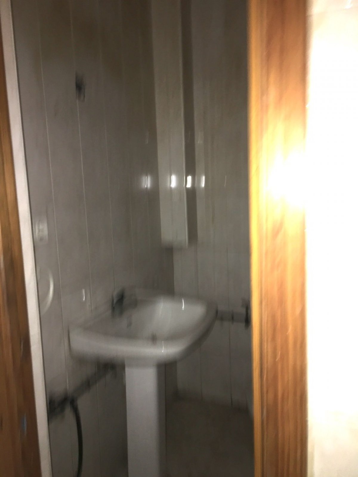 LOCAL COMERCIAL EN CL HERMANOS PINZON en Almeria foto 4 LOCAL COMERCIAL EN CL HERMANOS PINZON