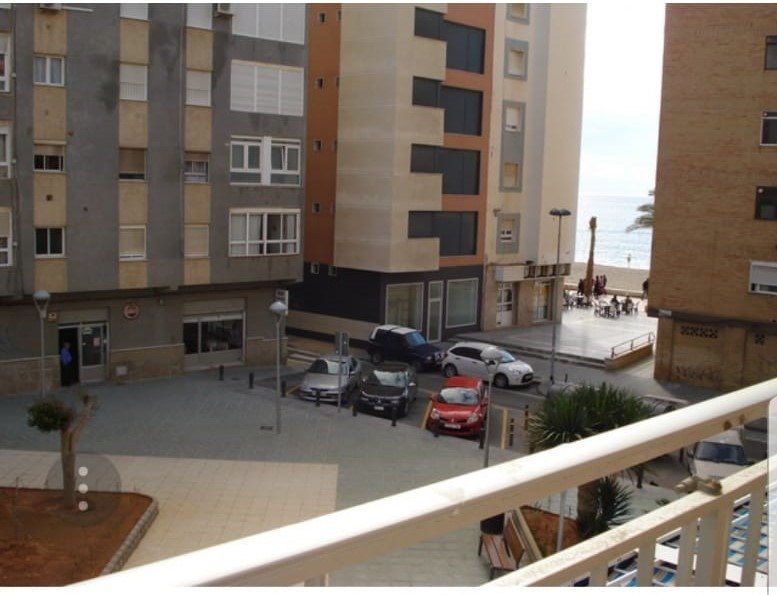 PISO PARA ESTUDIANTES ZONA ZAPILLO CERCA DE LA PLAYA