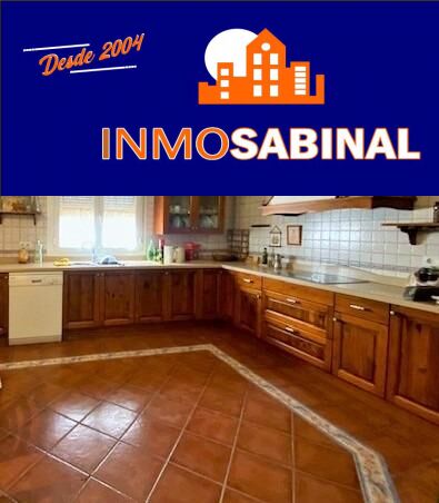 Amplio CHALET-Adosado en Roquetas de Mar