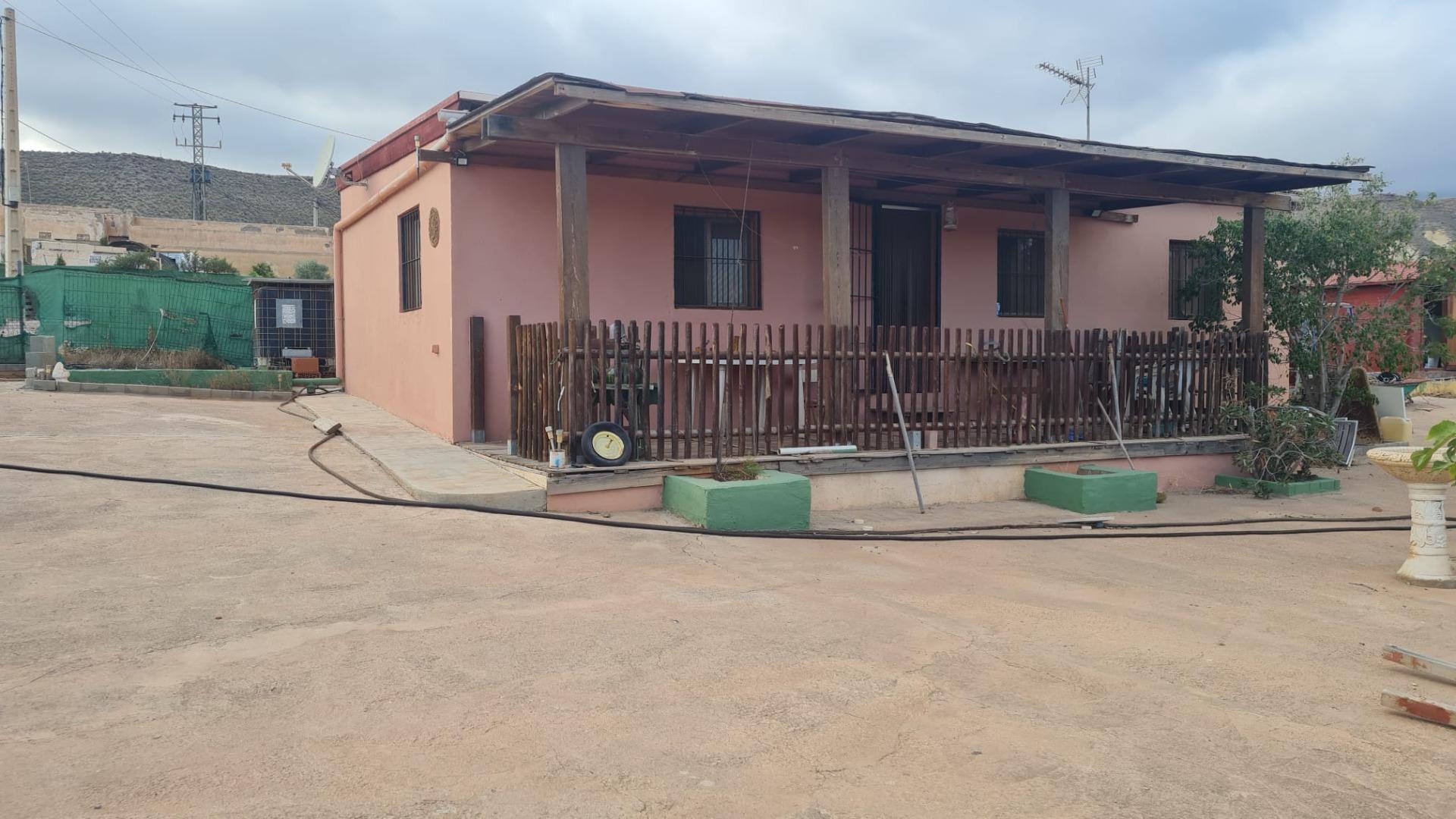 Se vende Casa de Madera con terreno en  Cuevas de las Ubedas