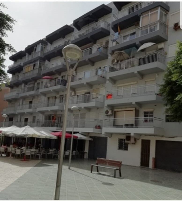 PISO PARA ESTUDIANTES ZONA ZAPILLO CERCA DE LA PLAYA en Almeria foto 2 PISO PARA ESTUDIANTES ZONA ZAPILLO CERCA DE LA PLAYA