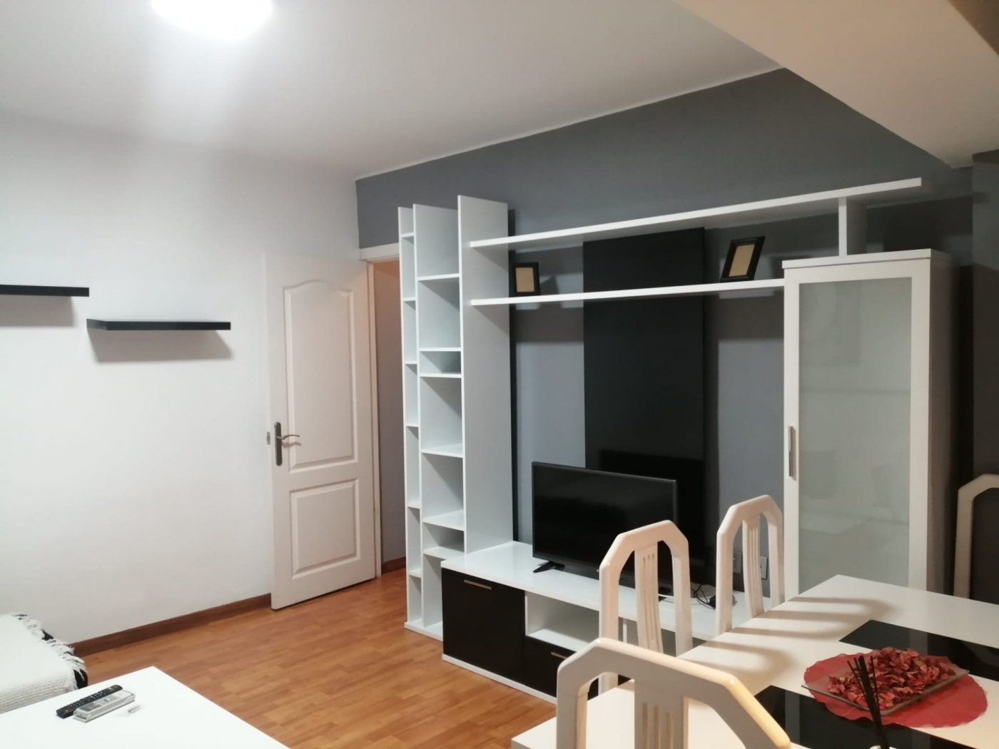 ALQUILER DE LARGA TEMPORADA EN ZONA AVDA. SANTA ISABEL