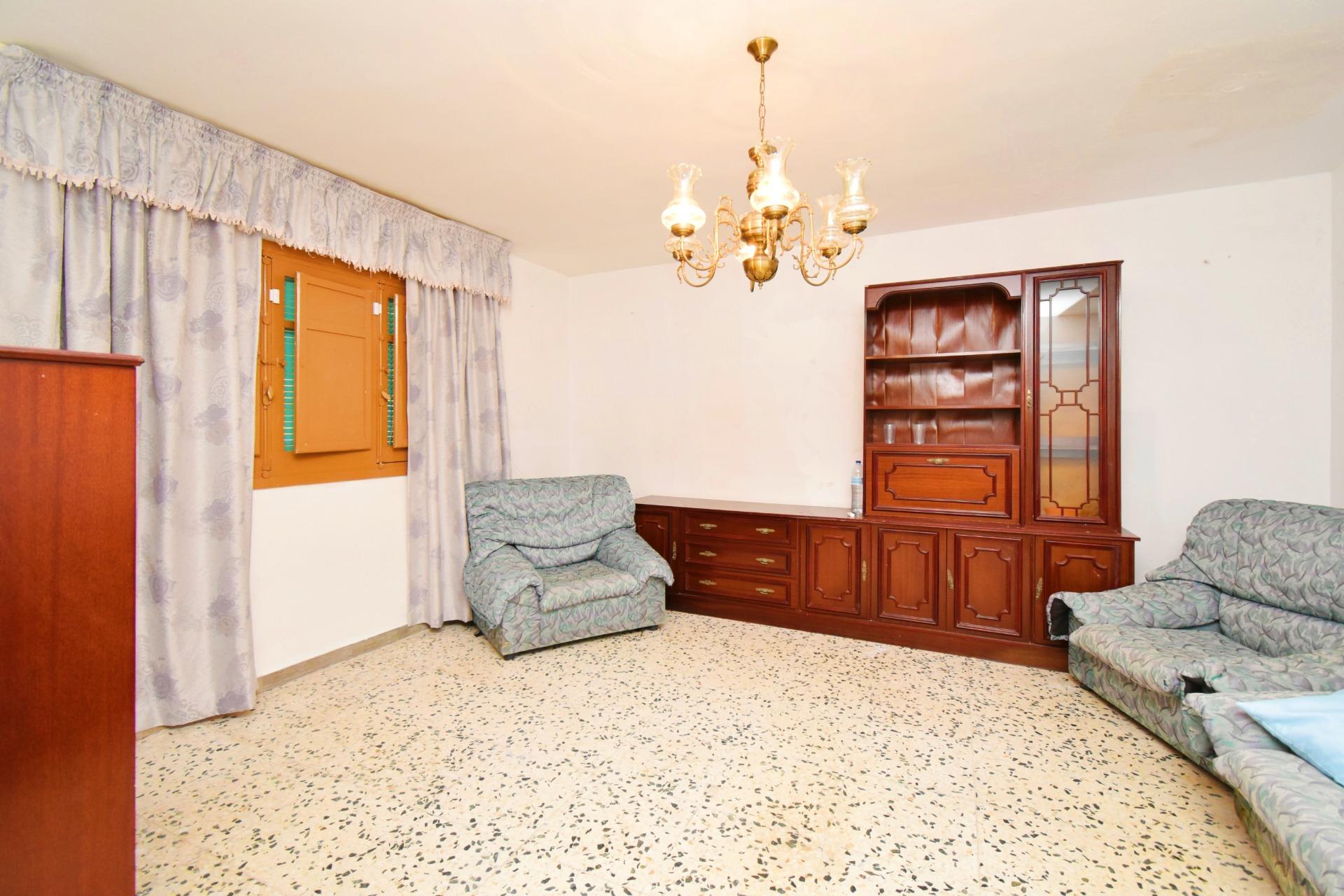 con patio y sótano!!!!  ✨