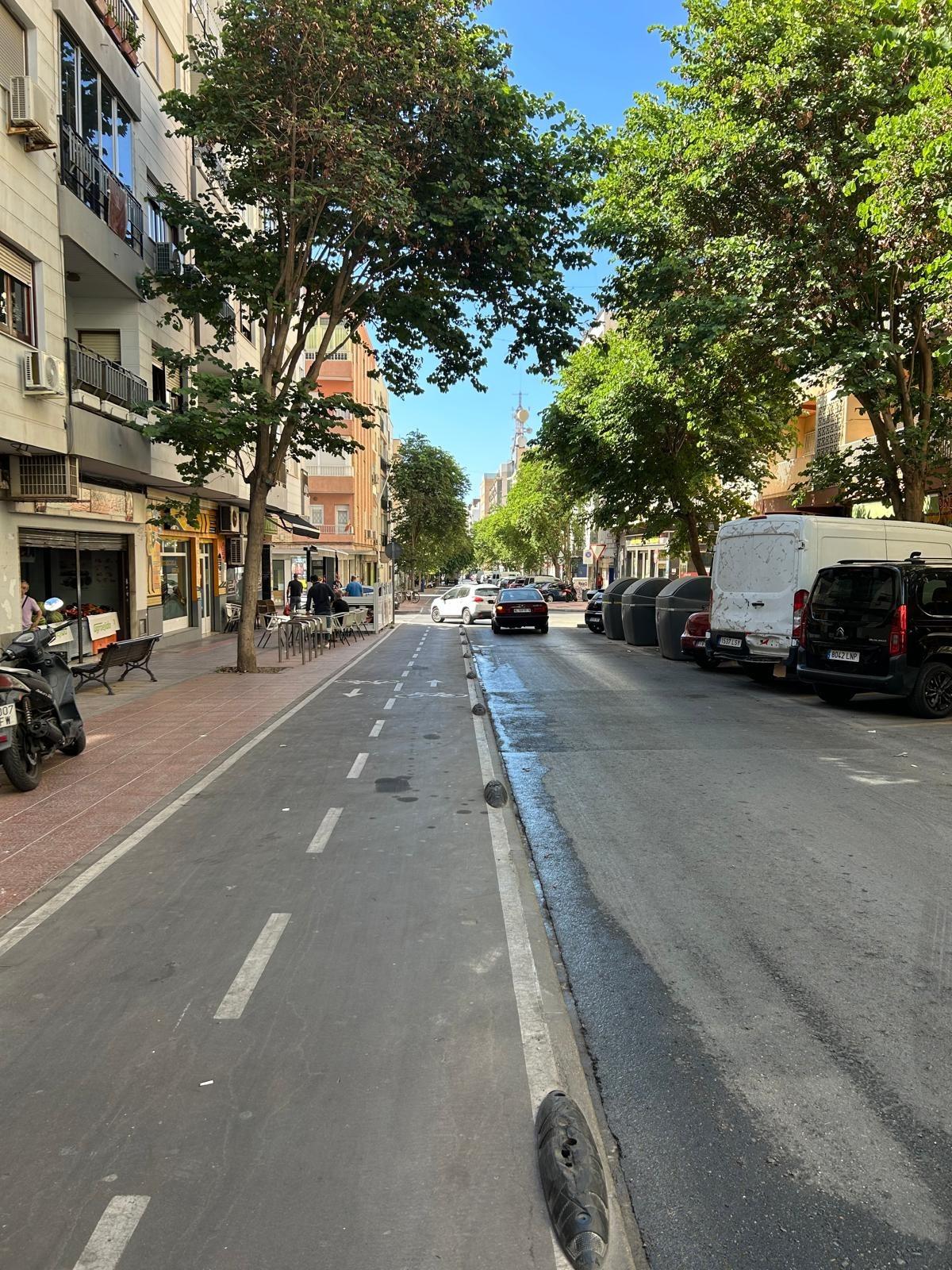 4 DORMITORIOS + BAÑO EN ALMERÍA – ZONA ALTAMIRA – ALQUILER en Almeria foto 4 4 DORMITORIOS + BAÑO EN ALMERÍA - ZONA ALTAMIRA - ALQUILER