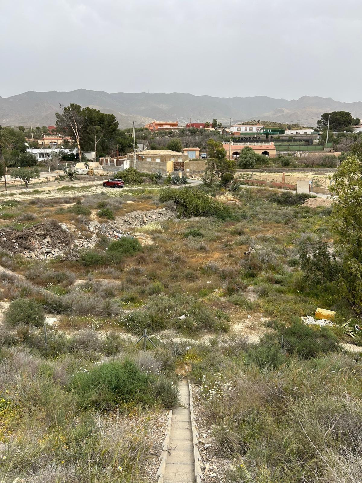 Terreno rústico en Pechina con excelente ubicación y más de 10.500 m2