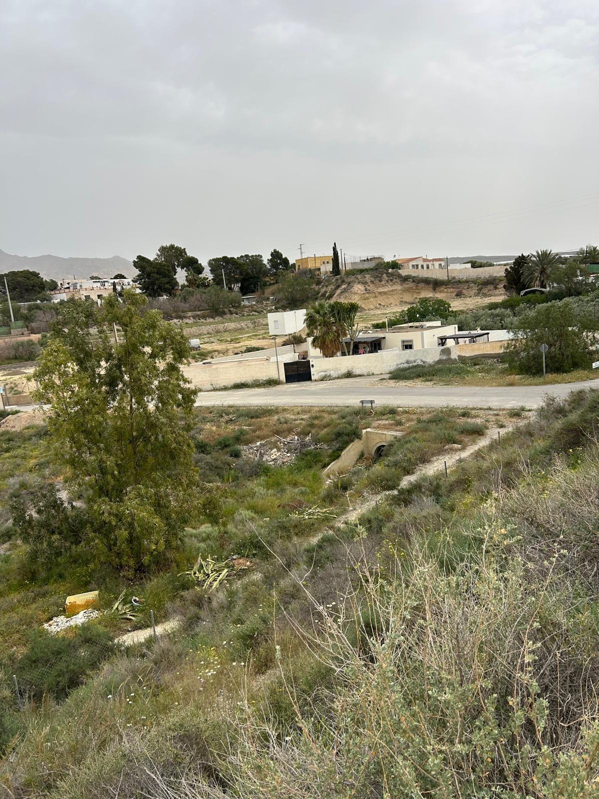 Terreno rústico en Pechina con excelente ubicación y más de 10.500 m2