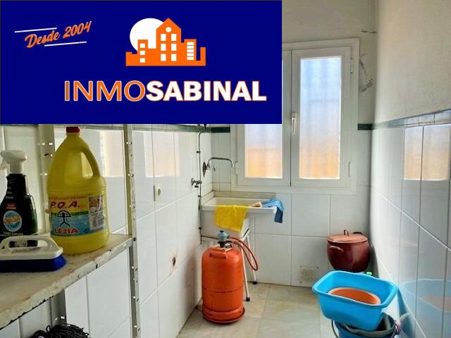 Amplio CHALET-Adosado en Roquetas de Mar