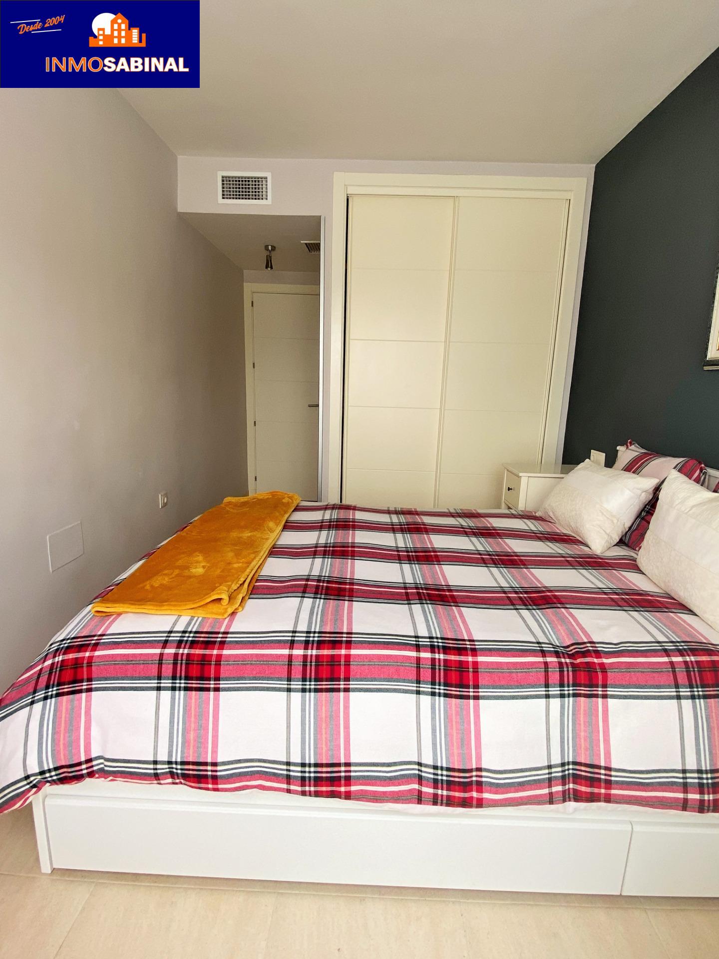 Piso en Venta en Roquetas de Mar - Ideal para Entrar a Vivir