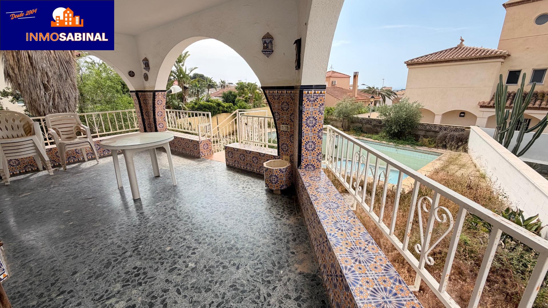Espectacular Chalet en Aguadulce Norte