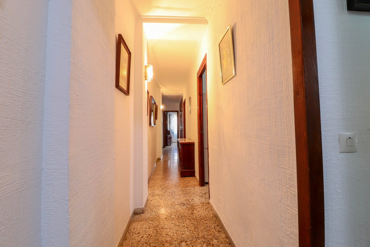 PISO PARA TEMPORADA ESCOLAR EN NUEVA ANDALUCÍA en Almeria foto 4 PISO PARA TEMPORADA ESCOLAR EN NUEVA ANDALUCÍA