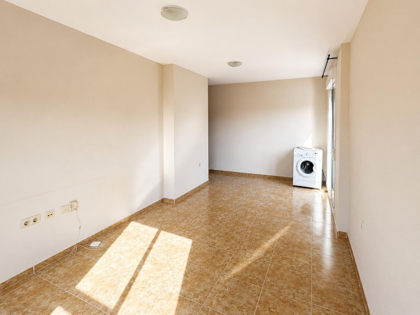 ✨ ¡OPORTUNIDAD! Se vende precioso ÁTICO con gran terraza ☀️ en Roquetas de Mar foto 3 ✨ ¡OPORTUNIDAD! Se vende precioso ÁTICO con gran terraza ☀️