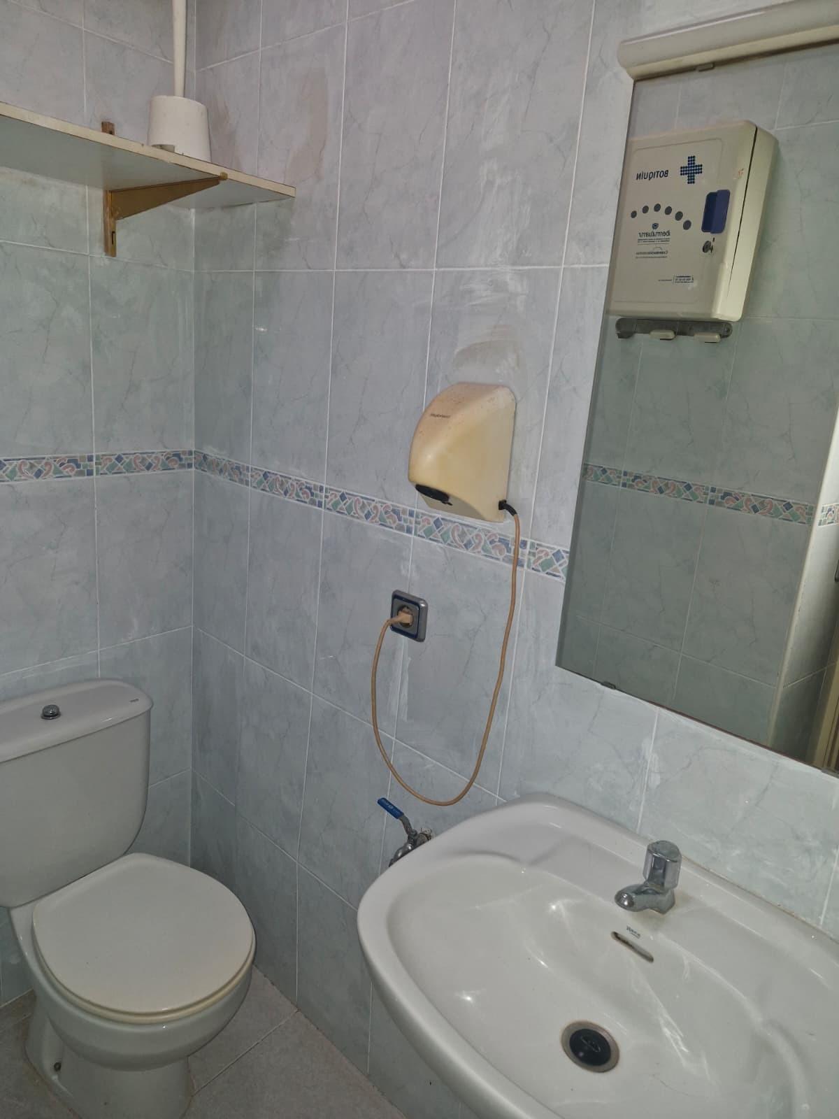 ¡Oportunidad Estratégica en Almería Capital! en Almeria foto 10 ¡Oportunidad Estratégica en Almería Capital!